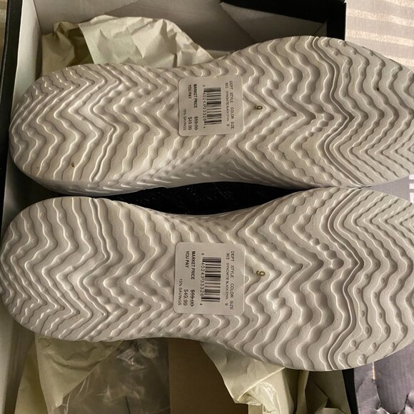 WOMENS NEW SIZE 9M KNIT URBAN SPORT SHOE BY J/SLIDES - Picture 3 of 8